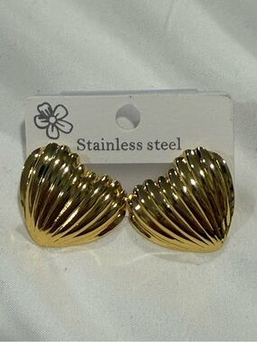 Stainless Steel Gold Heart Shell Stud Earrings